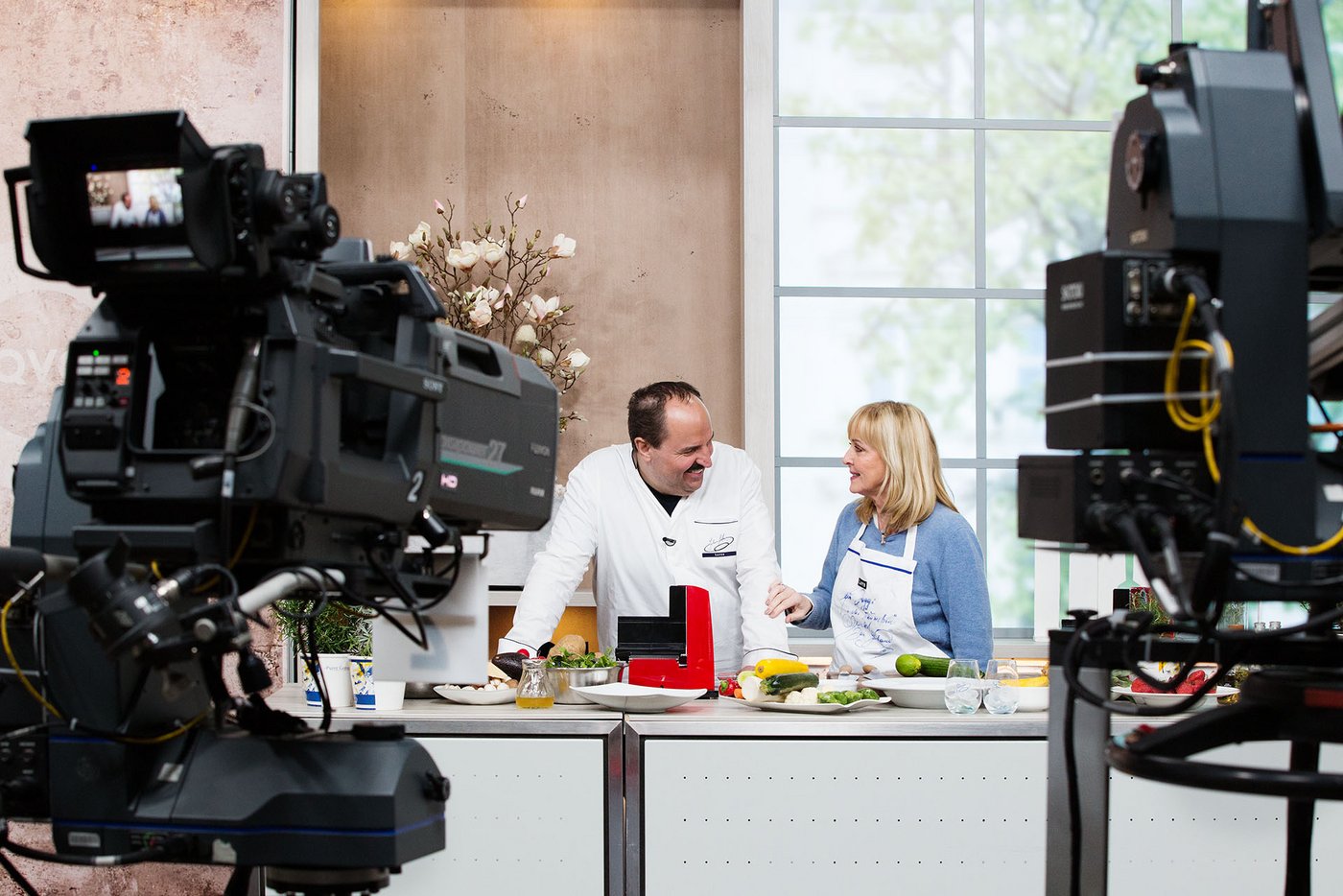 Image 11 out of the series QVC
Lafer