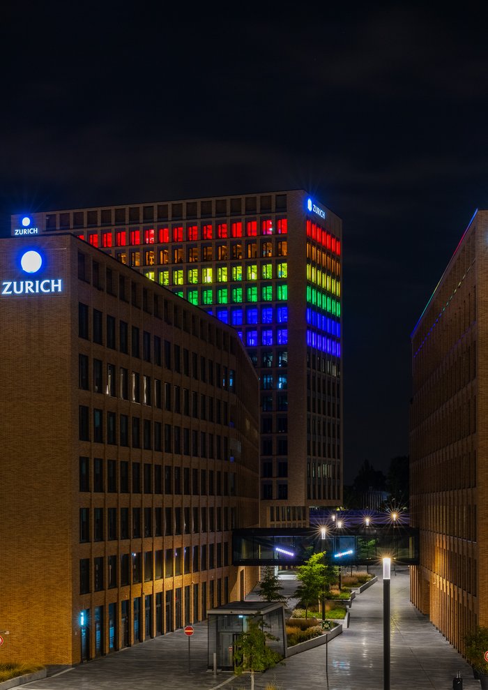 Image 2 out of the series Zurich pride
