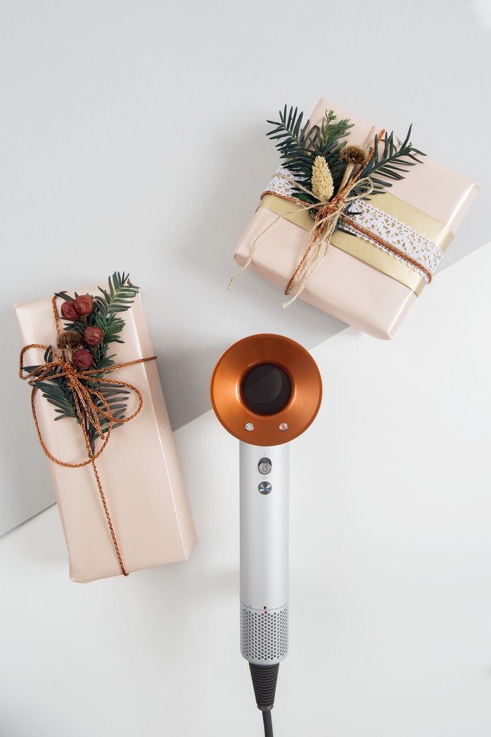 Image 2 out of the series Christmas with
Dyson